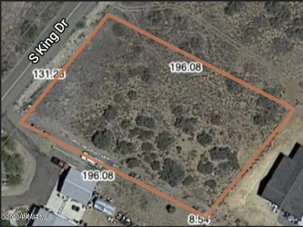 16911 S King Dr, Cordes Lakes, AZ 86333