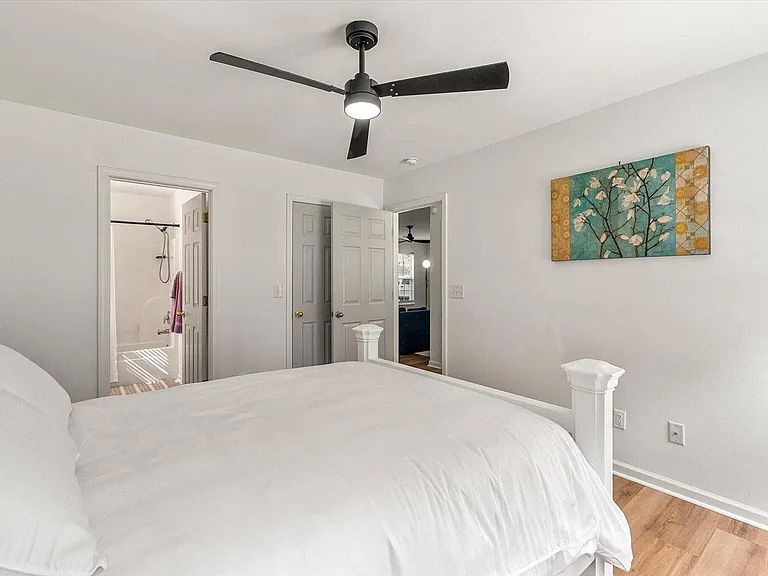 1344 Palm Cove Dr — Photo 15