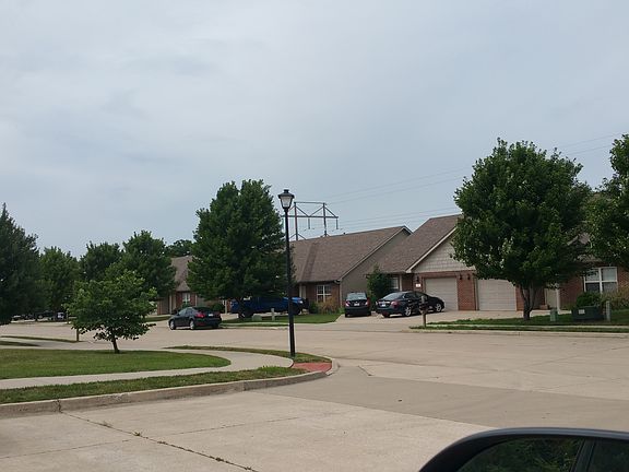 2nd image of 702 Glenstone Dr