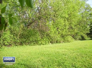 20 Bayberry Ct, Oshkosh, WI 54902