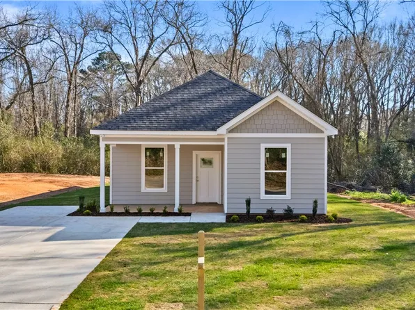 103 Brannon Ave, Opelika, AL 36801