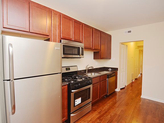 4th image of 4633 N Lawndale Ave #2
