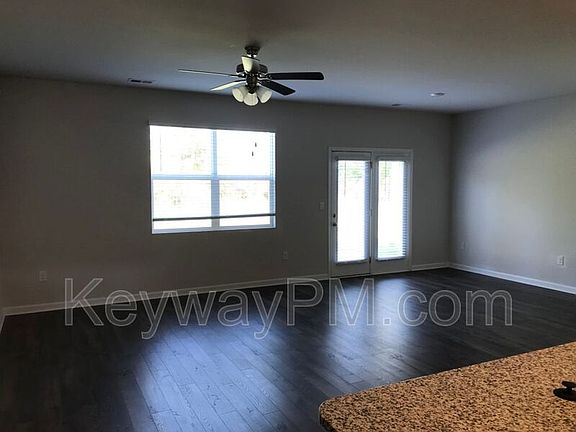 2nd image of 4340 Newland St