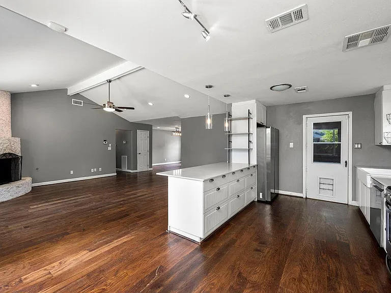 12307 Nova Ct — Photo 9