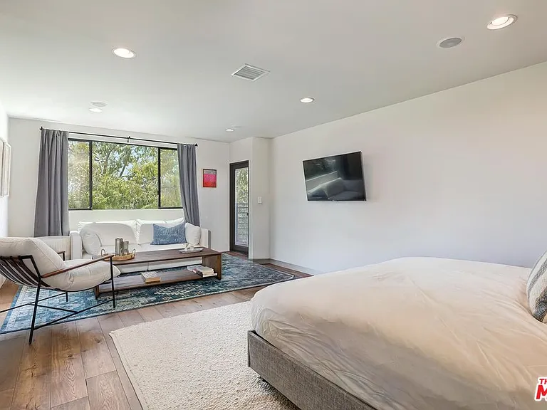 3256 Cabrillo Blvd — Photo 13