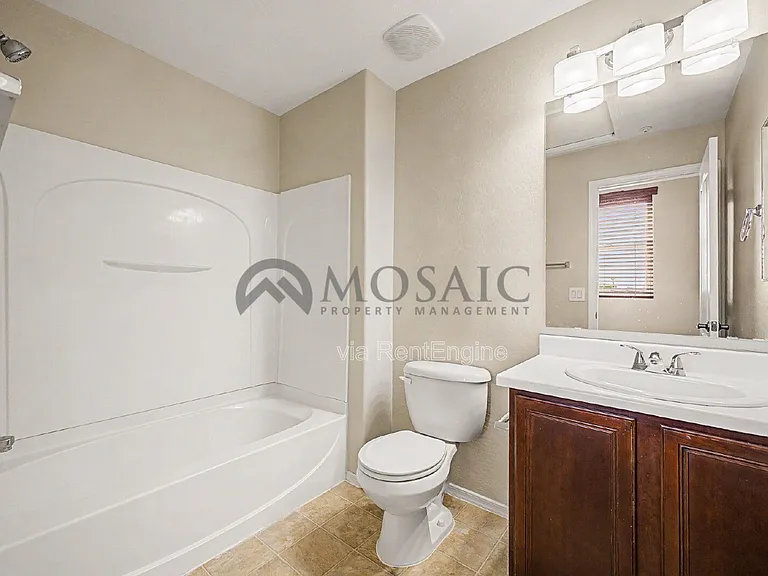 1384 S Sabino Dr — Photo 24