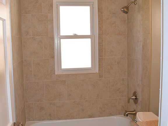 3rd image of 6718 W Park Ave