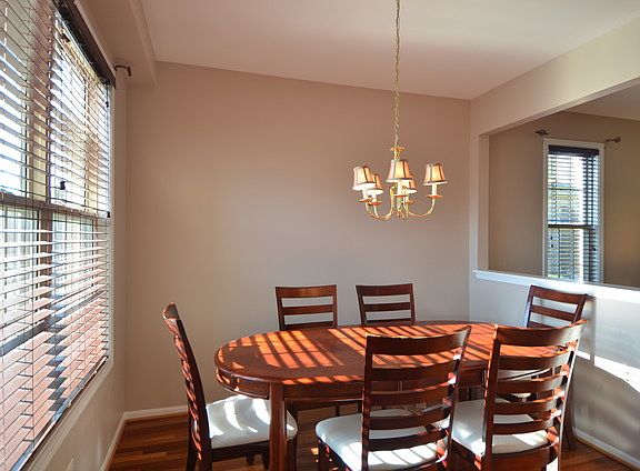 4th image of 9043 Mansfield Dr