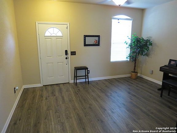 2nd image of 301 Town Creek Way