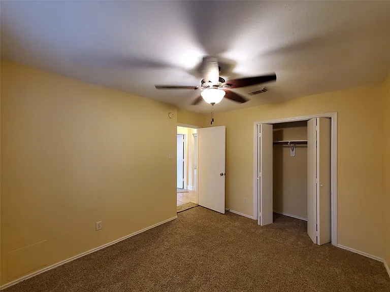 1413 Bridle Path — Photo 21
