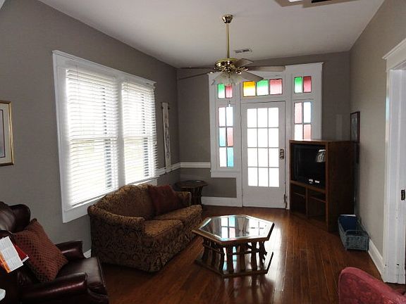 2nd image of 8207 Park Ave
