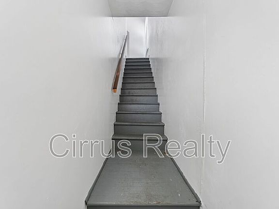 4th image of 133 North St #D
