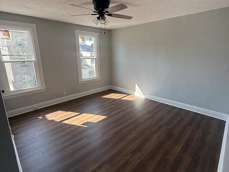 2347 Eoff St #1 — Photo 10