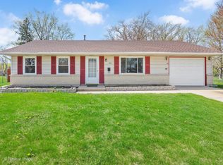 542 Westgate Ct, Streamwood, IL 60107