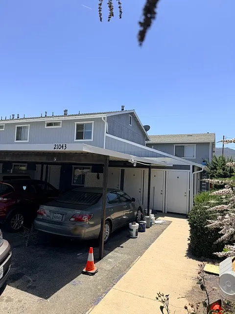 21043 Santa Barbara Dr