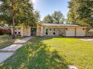 405 Brookview Dr, Hurst, TX 76054