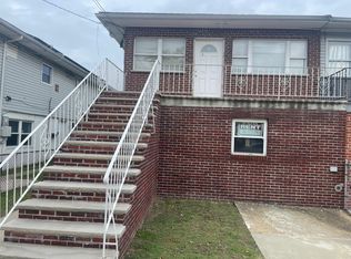 450 Beach 63rd St, Arverne, NY 11692