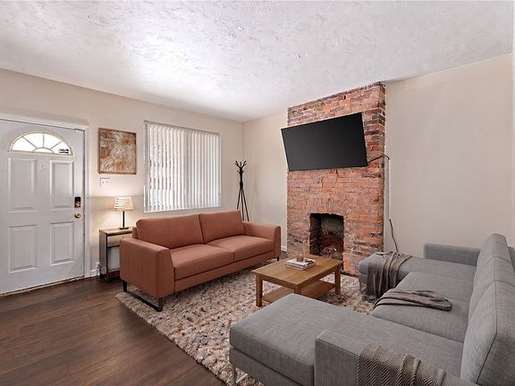 2nd image of 4426 Milgate St