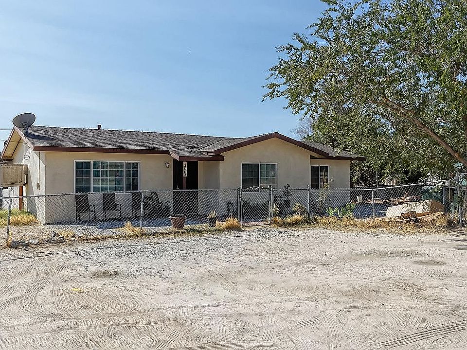 1st image of 16483 Lorene Dr
