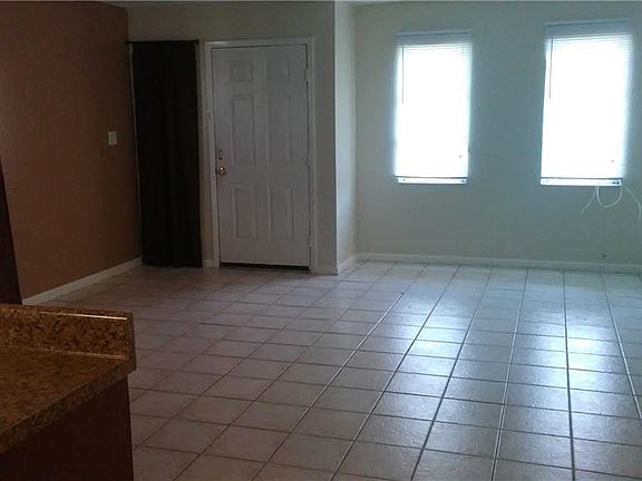 5th image of 1245 SE 8th St #106
