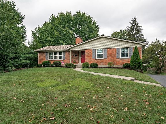 2nd image of 305 Crillon Dr