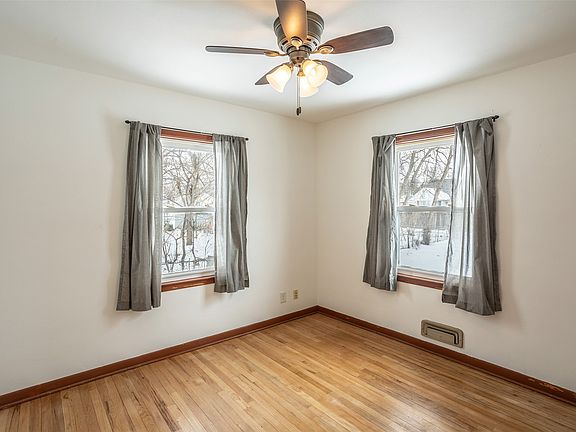5th image of 2744 Indianapolis Ave
