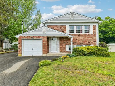 319 Rockaway Street, Islip Terrace, NY, 11752