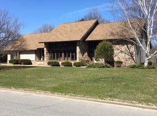 27 Riverside Pkwy, Massena, NY 13662