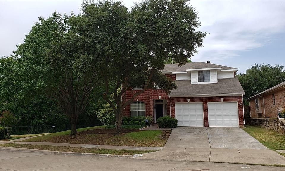 1st image of 1104 Summerbrook Dr