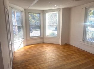 48 Centre St, Concord, NH 03301