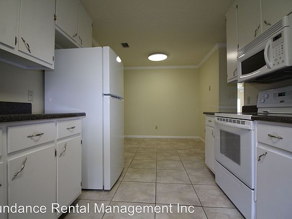 2nd image of 135 Walton Dr