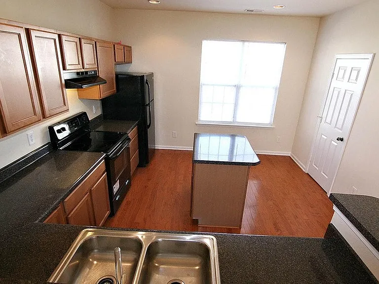 143 Dove Cottage Ln — Photo 5