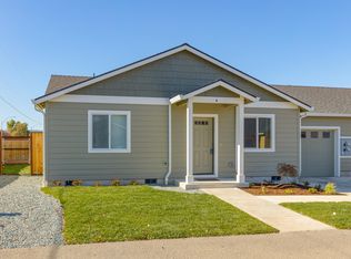 1140 Garfield St #A-B, Medford, OR 97501