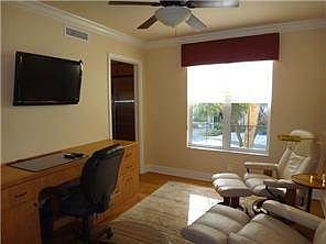2nd image of 26890 Wedgewood Dr APT 206