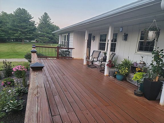 3rd image of 734 William Dr