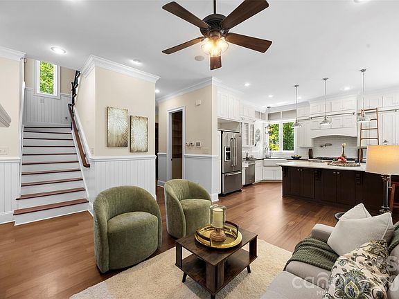 5th image of 3729 Eaglebrook Dr
