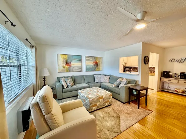 335 Durham Circle #J, Deerfield Beach, FL 33442