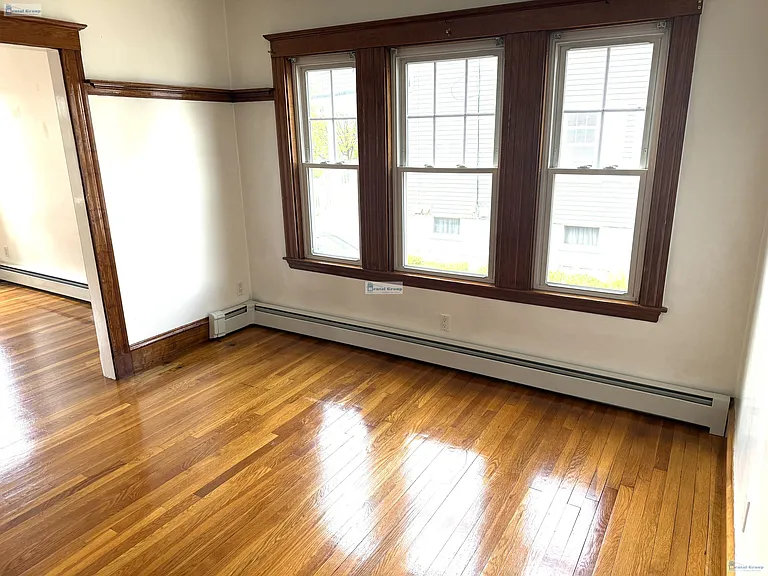 49 Varnum St #1 — Photo 9