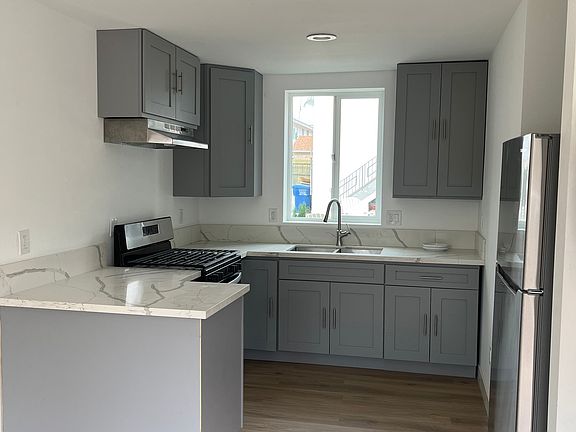 5th image of 255 S Avenue 55 #2B-2Ba-650Sqft