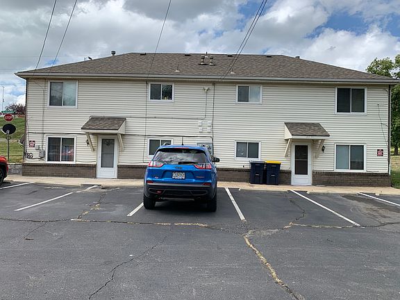 2nd image of 5727 N Northwood Rd #5727