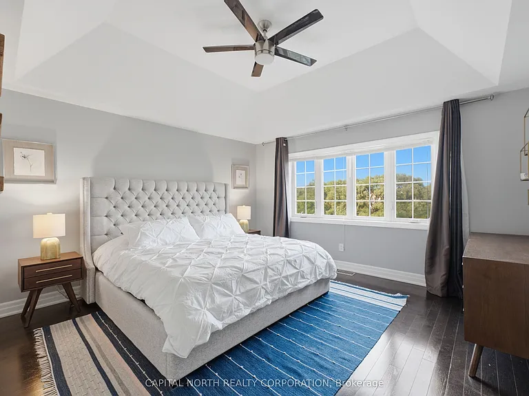 18 Alex Campbell Cres — Photo 21