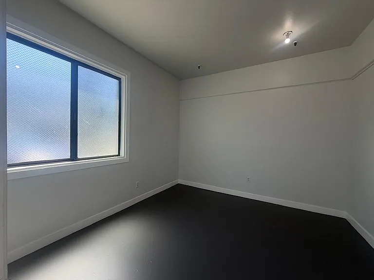 419 Peterson St — Photo 7