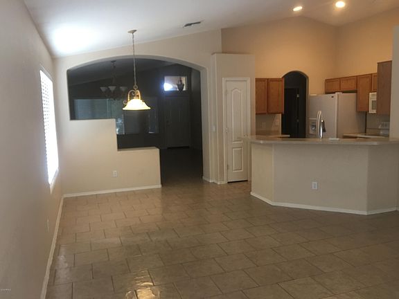 4th image of 20923 N 85th Ln