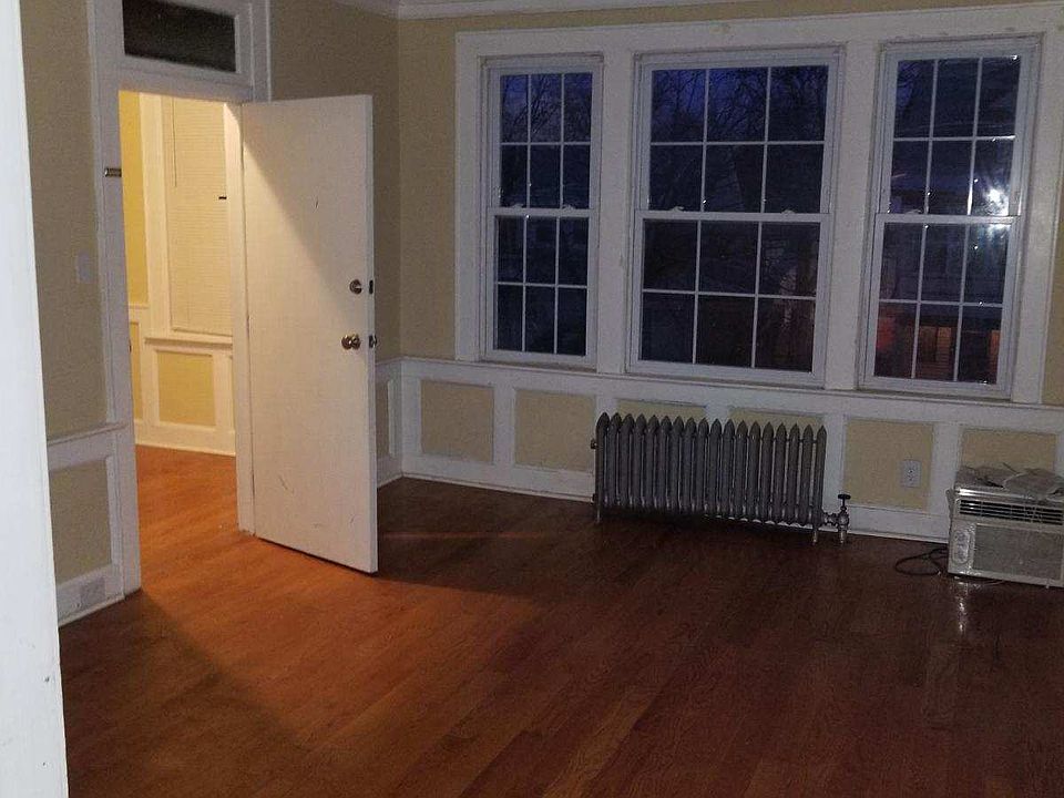 1st image of 29 Arsdale Ter Floor 1
