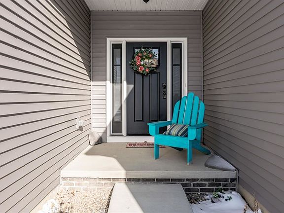 3rd image of 557 Marblewood Ln