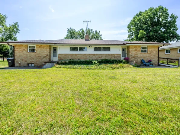4372 Oak St, Bridgman, MI 49106