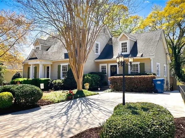 82 W New St, Winder, GA 30680