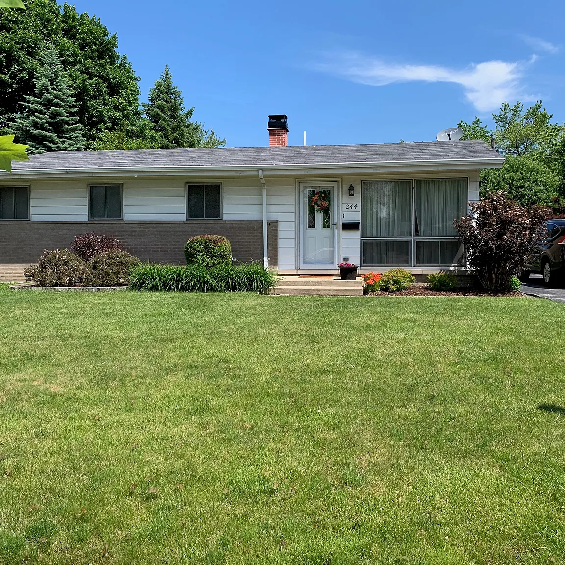 244 E Normandy Dr photo 1