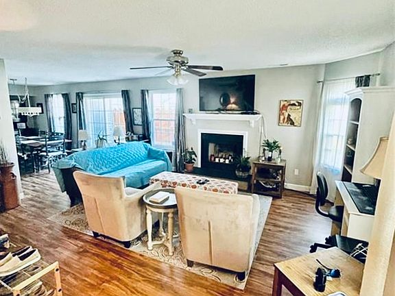 5th image of 4936 Adelia Dr