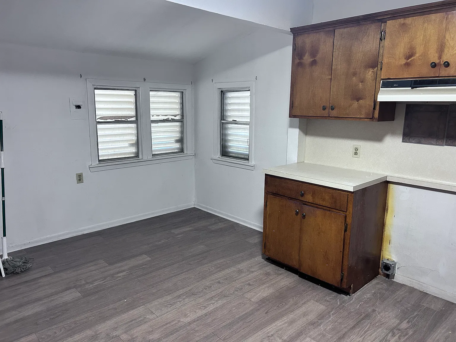 3 bed, 1000 sqft, $1,500 — Photo 4